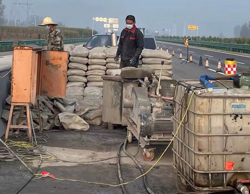 大名高速路病害处理